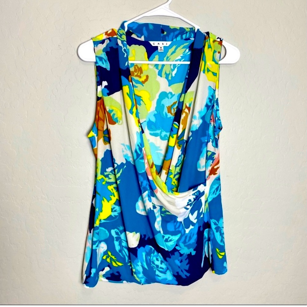 Cabi sleeveless beautiful top!